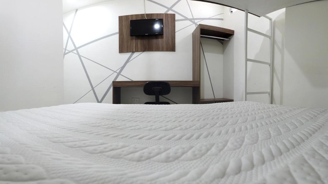 Hotel Town Express Дуранґ Екстер'єр фото