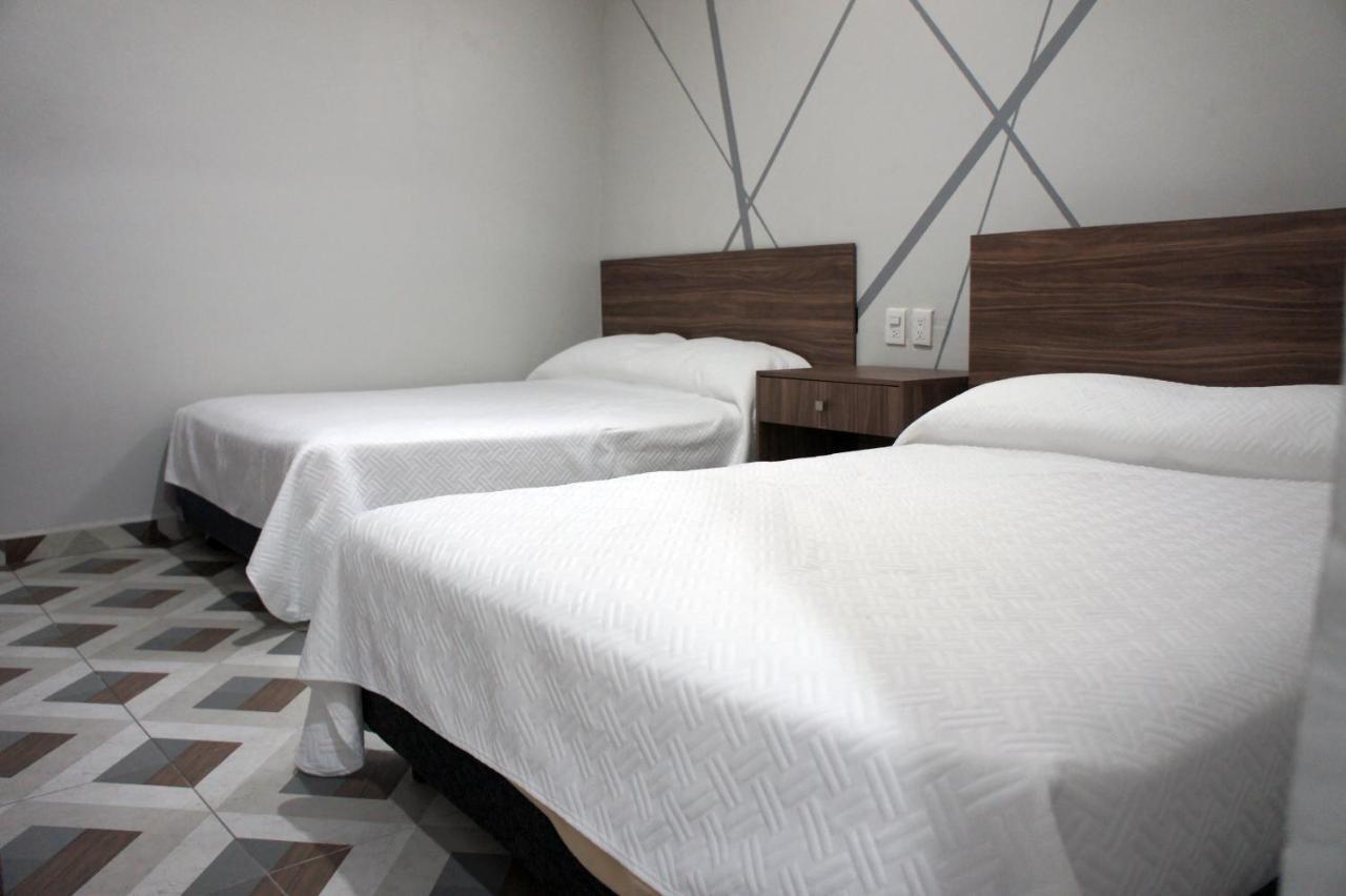 Hotel Town Express Дуранґ Екстер'єр фото